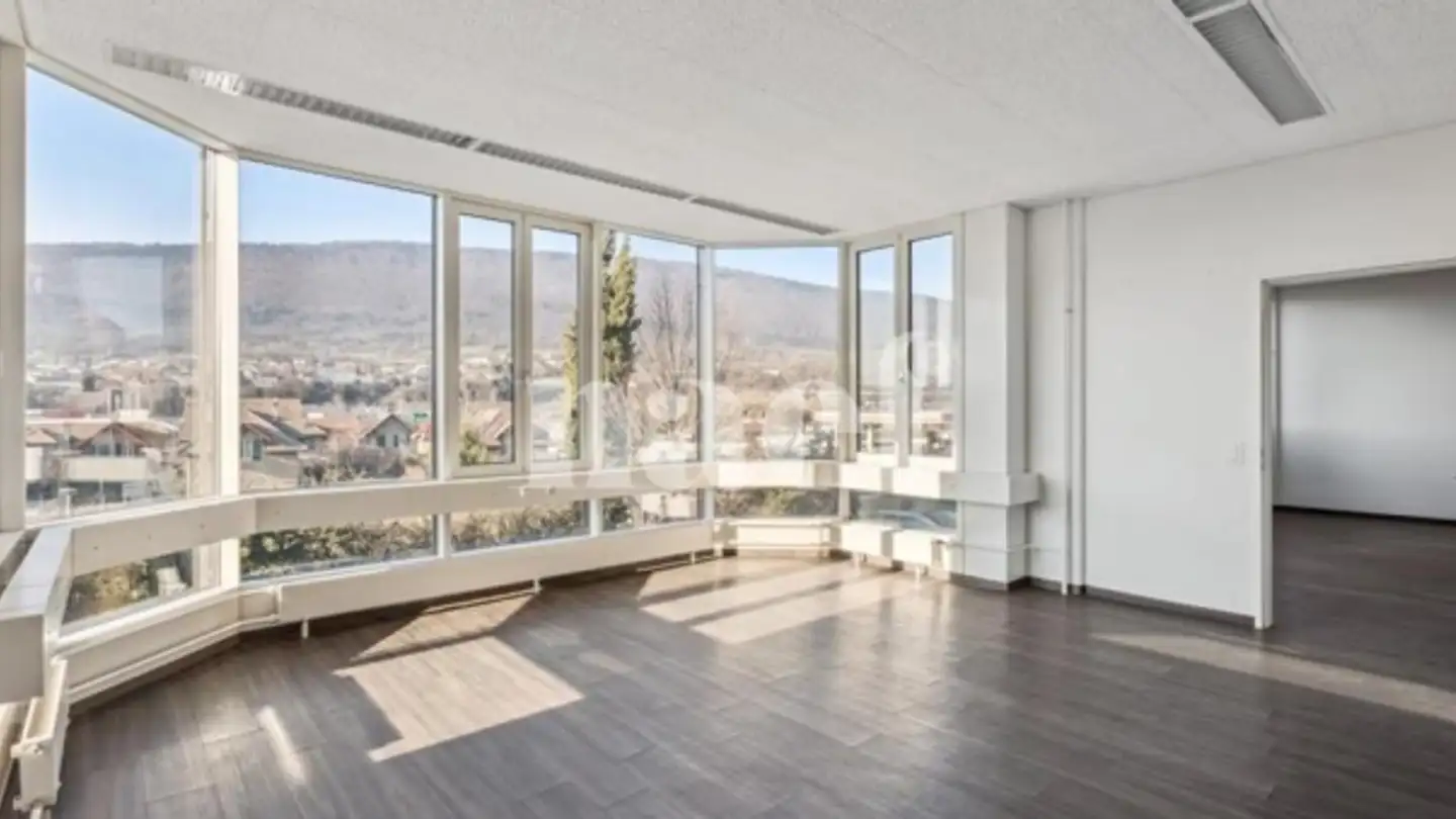 Commerciale in affitto - Avenue Des Champs-Montants 12a, 2074 Marin-Epagnier