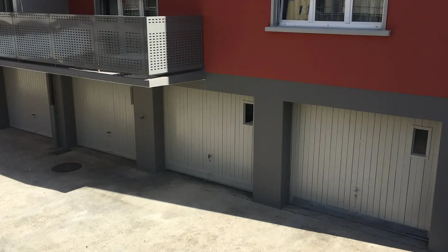 Garage singolo in affitto - Chemin Albert-Galeer / Albert-Galeer-Weg 2, 2503 Biel/Bienne