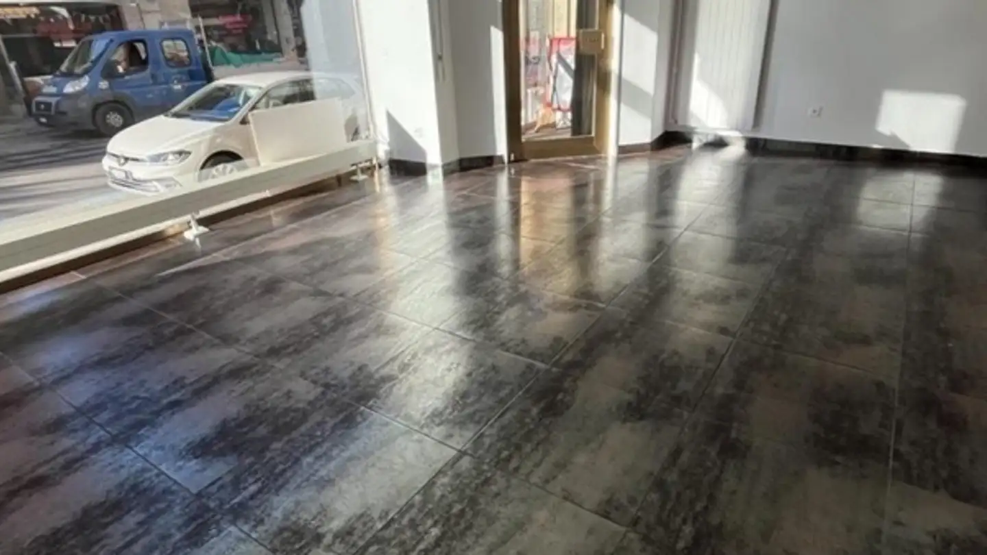 Gewerbe mieten - Grande-Rue 42, 2400 Le Locle - Foto 4