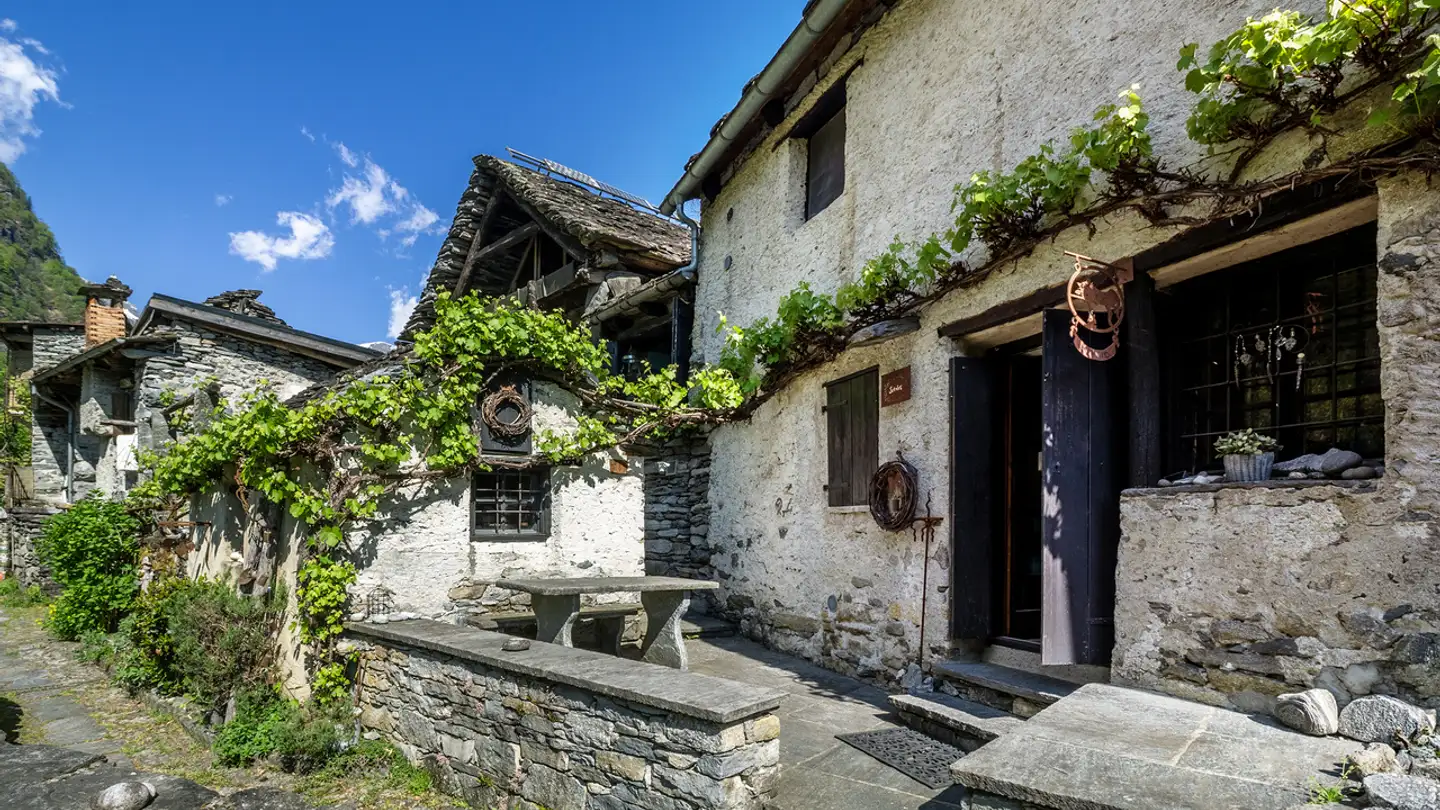 Einfamilienhaus kaufen - Via Bavona, 6690 Cavergno