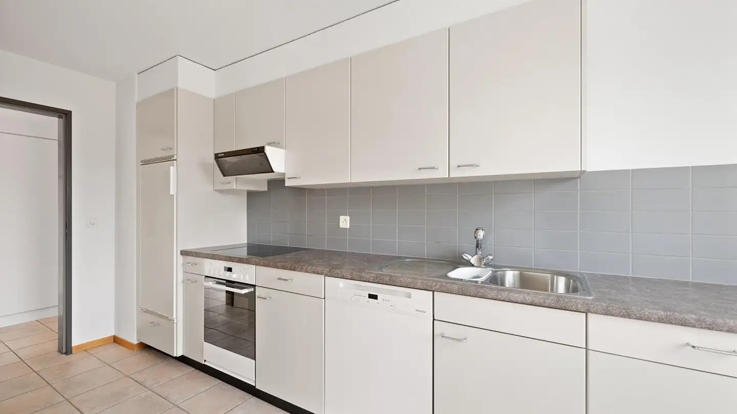 Appartement à louer - Rue Du 23-Juin 70b, 2905 Courtedoux - Photo 4