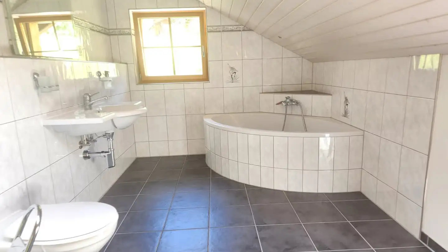 Attic flat for rent - Innere Dorfstrasse 90, 3718 Kandersteg - Photo 3