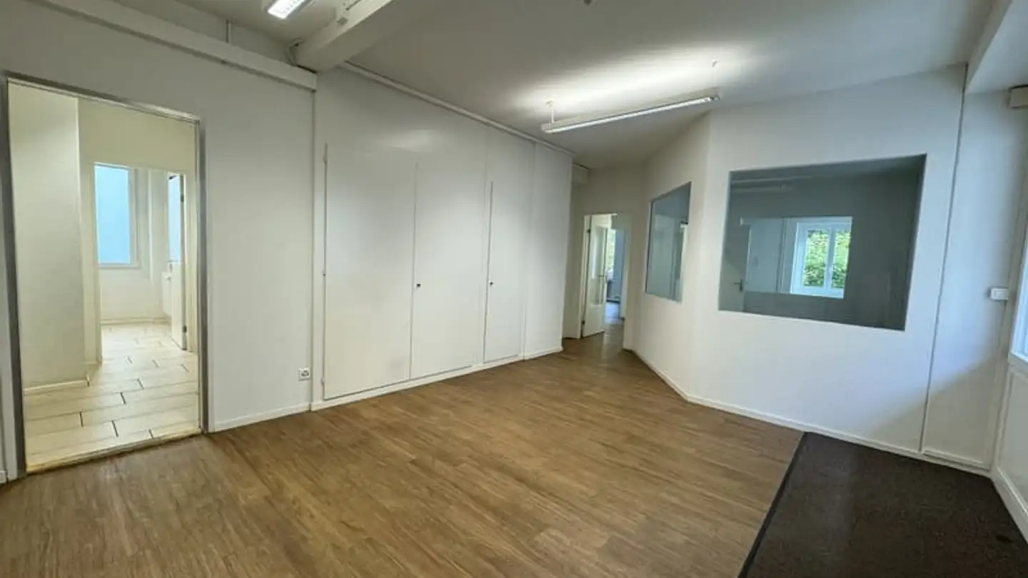 Commercial à louer - Rorschacher Strasse 69, 9000 St. Gallen
