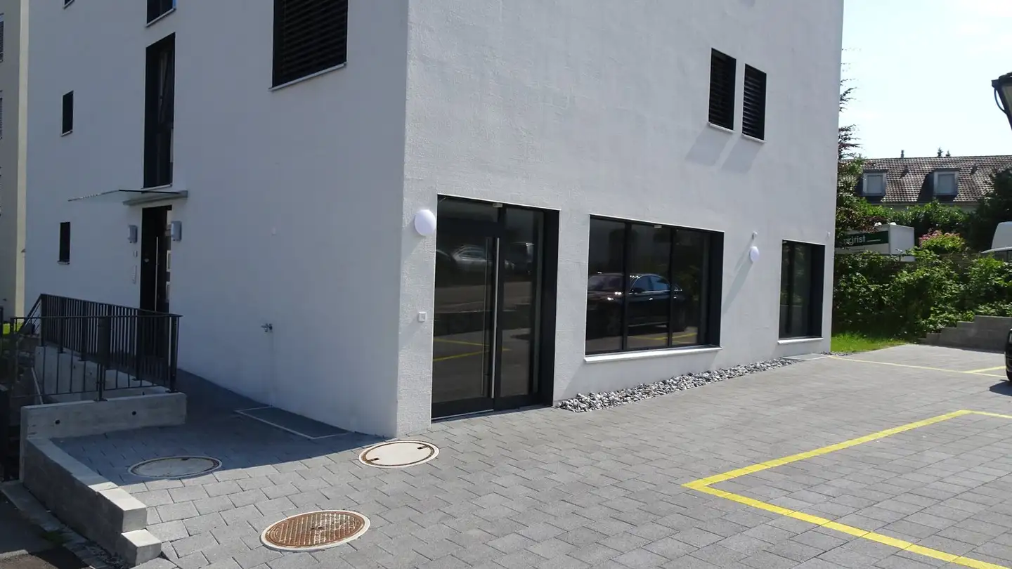 Office space for rent - Herkulesstrasse 1, 5737 Menziken