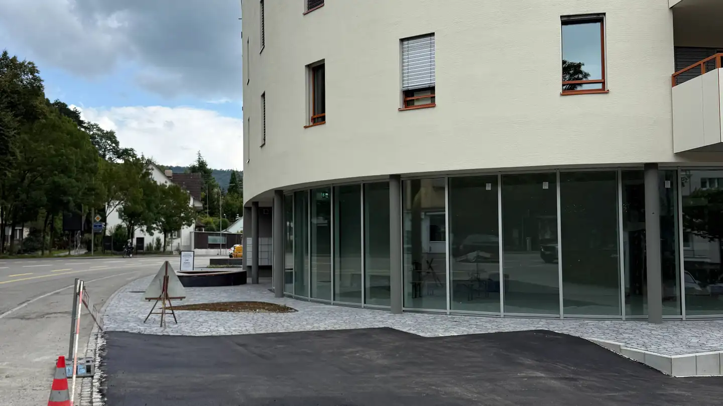 Edificio ad uso misto in affitto - Landstrasse 49, 5415 Nussbaumen AG - Photo 2