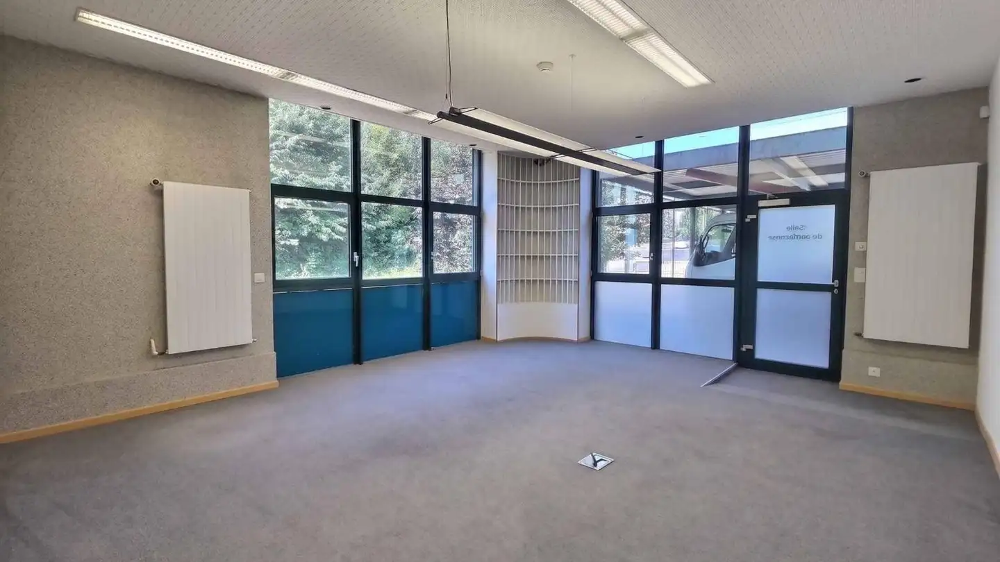 Commercial for rent - Route De La Conversion 271, 1093 La Conversion - Photo 4