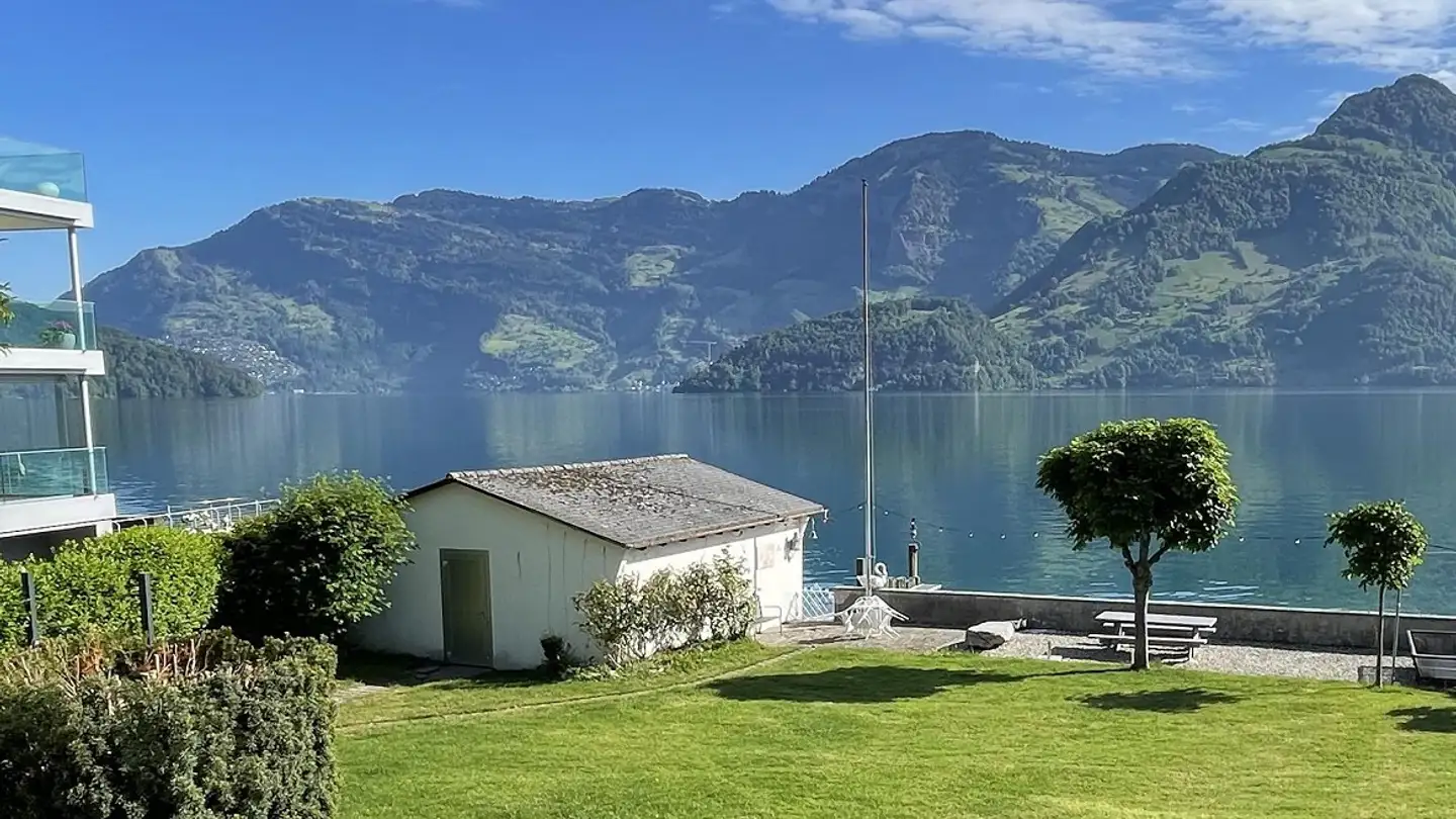 Überdachter Parkplatz mieten - Dorfstrasse 50, 6375 Beckenried