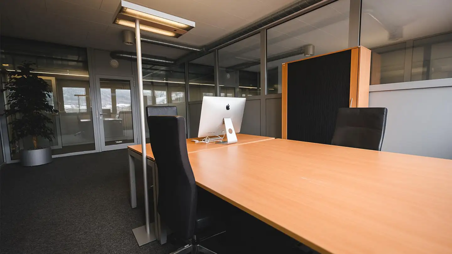 Office space for rent - Seewenstrasse 11, 6440 Brunnen