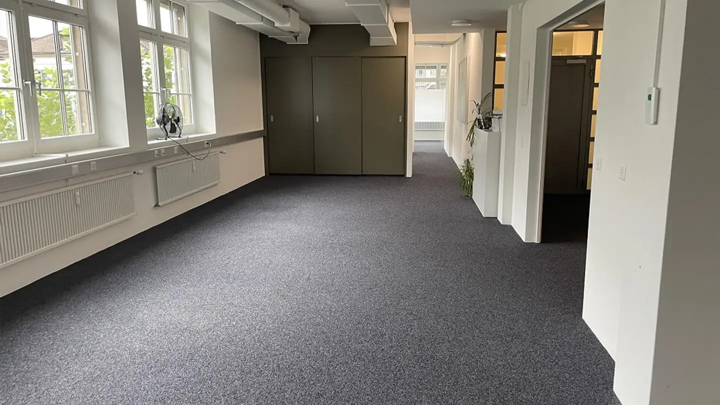 Gewerbe mieten - Brunnenstrasse 1, 8610 Uster - Foto 2