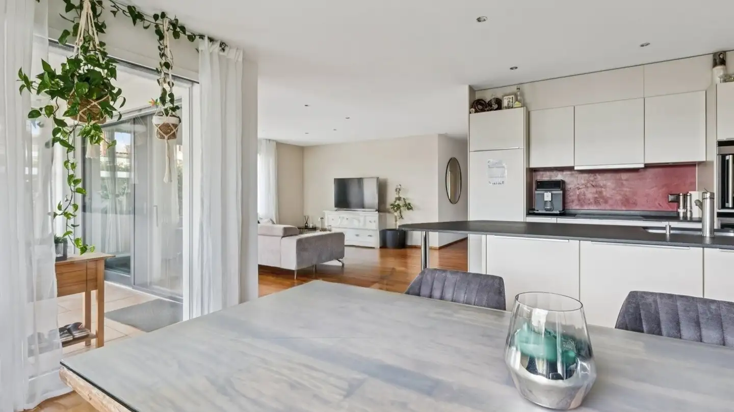 Apartment for sale - 6276 Hohenrain