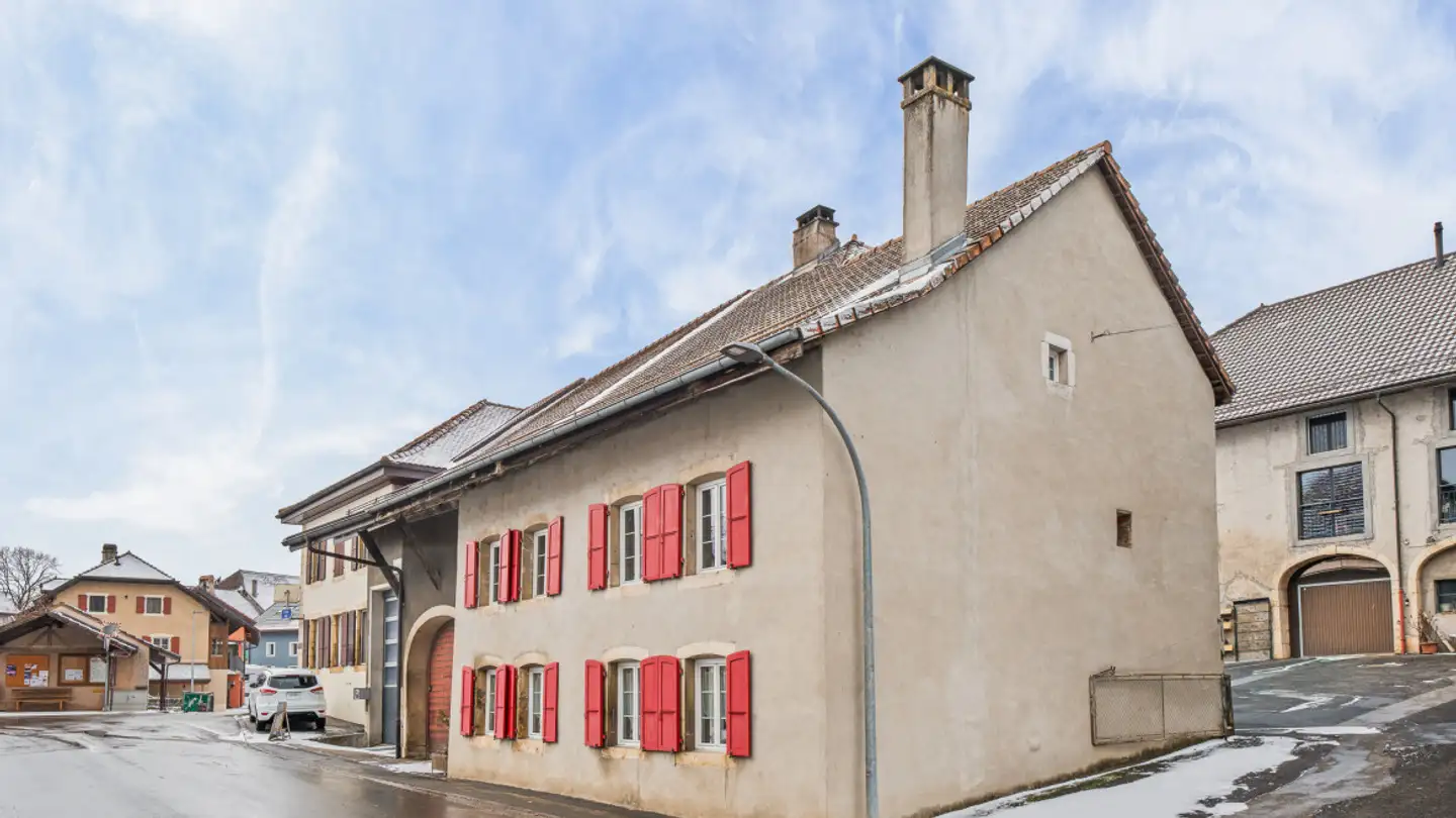 Residential building for sale - 1148 Cuarnens