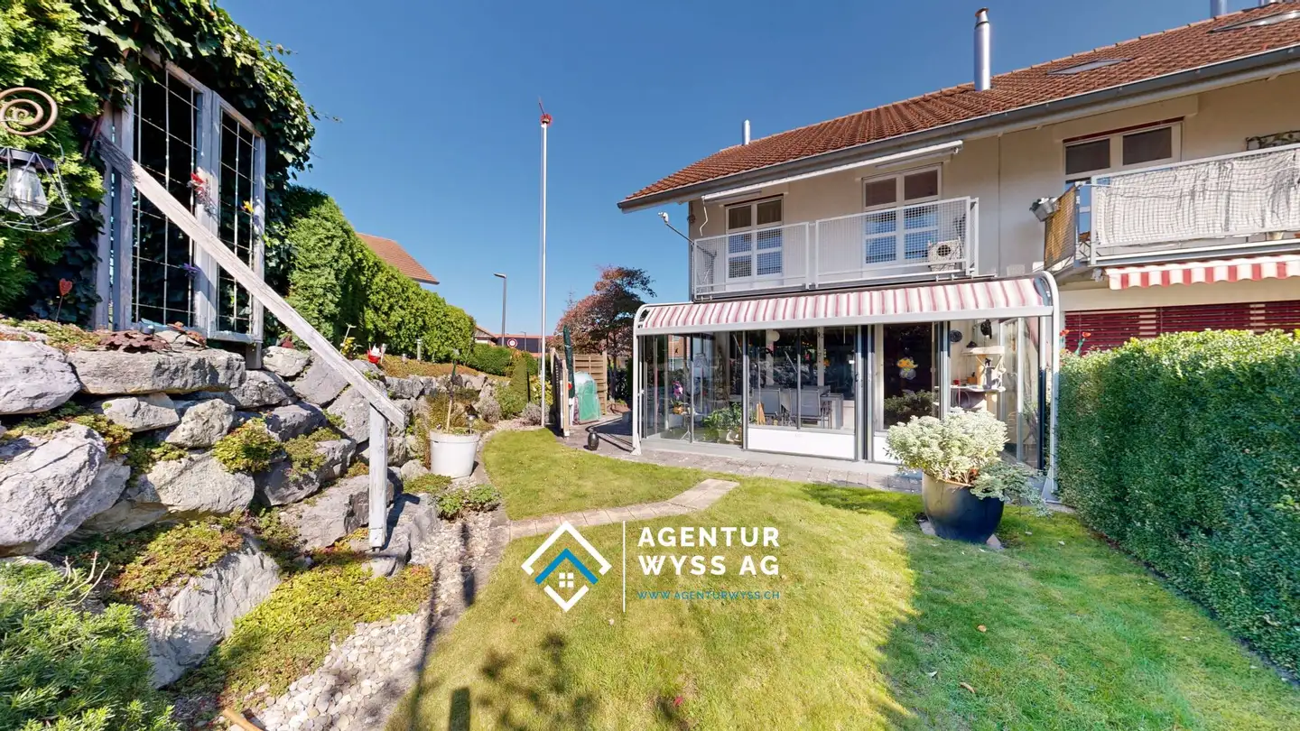 Row house for sale - Dorfstrasse, 3324 Hindelbank