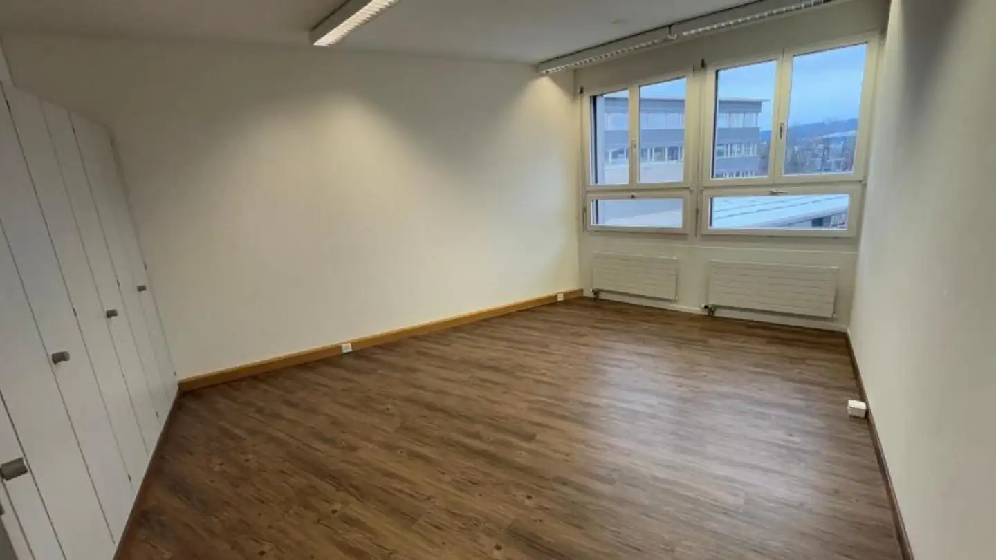 Bureau à louer - Stationsstrasse 57, 8606 Nänikon - Photo 3