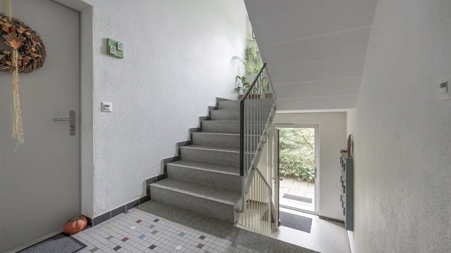 Mehrfamilienhaus kaufen - Vogelsangstrasse 1, 8618 Oetwil am See - Foto 3