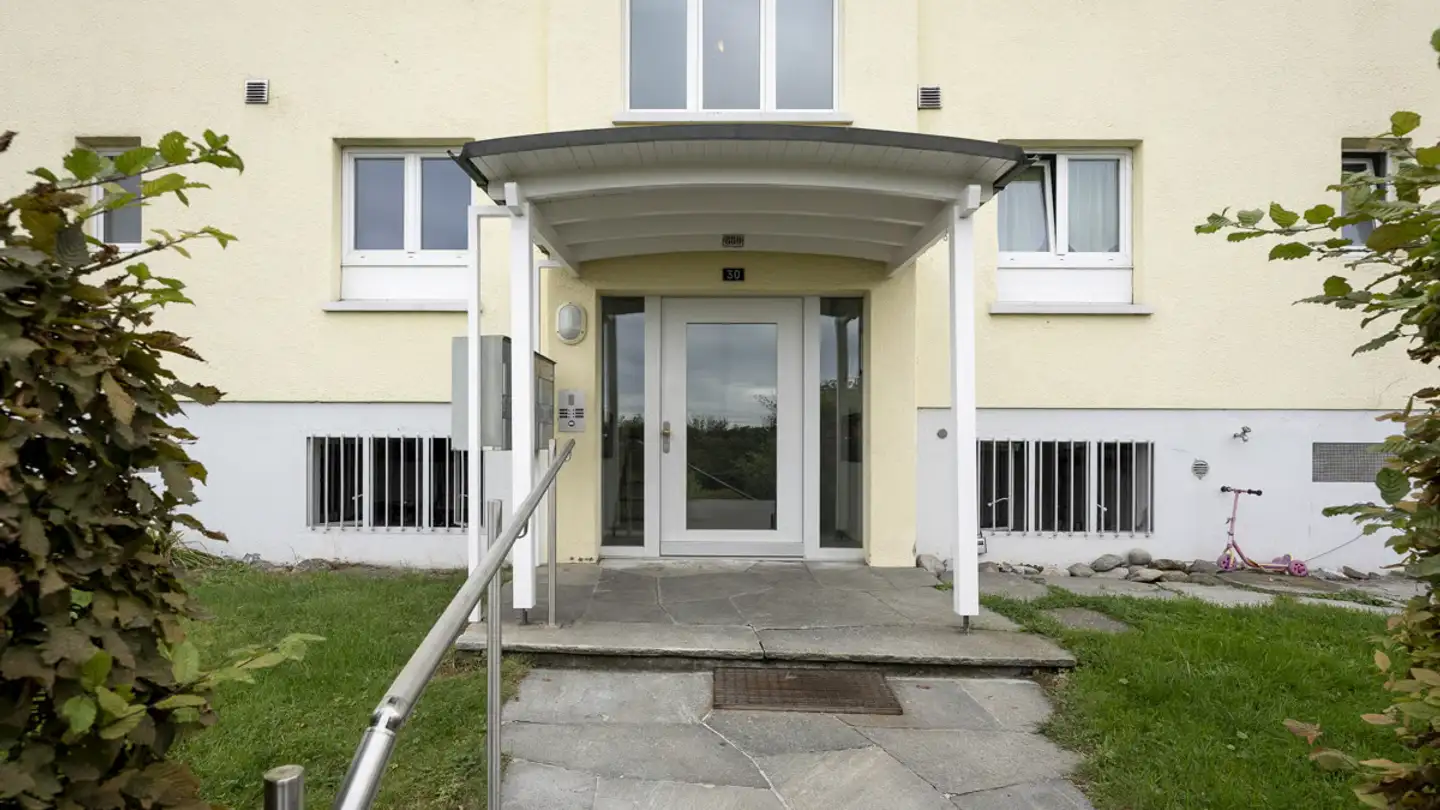 Mehrfamilienhaus kaufen - Willikonerstrasse 30, 8618 Oetwil am See - Foto 2
