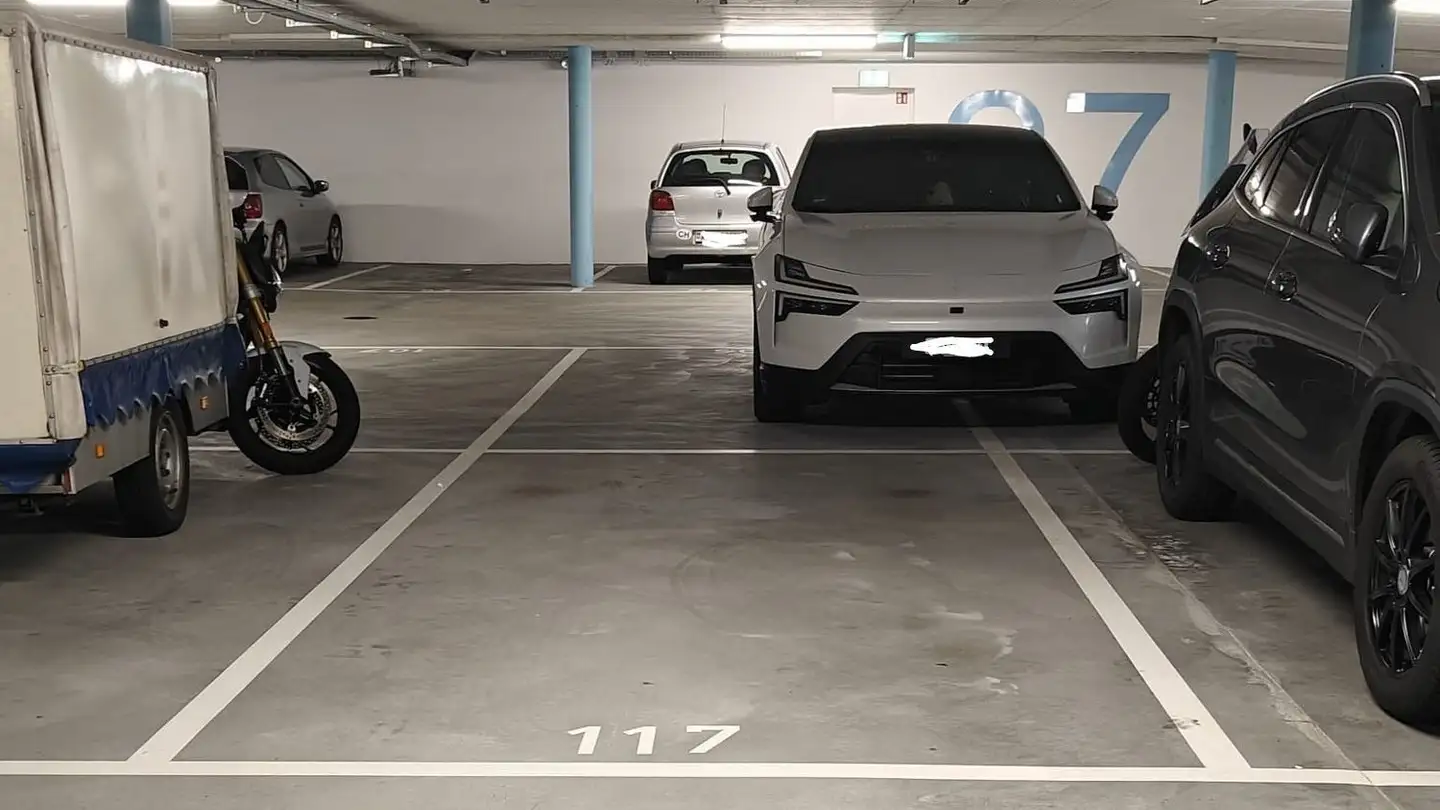 Place de parking souterraine à louer - Alte Bernstrasse 27, 5603 Staufen