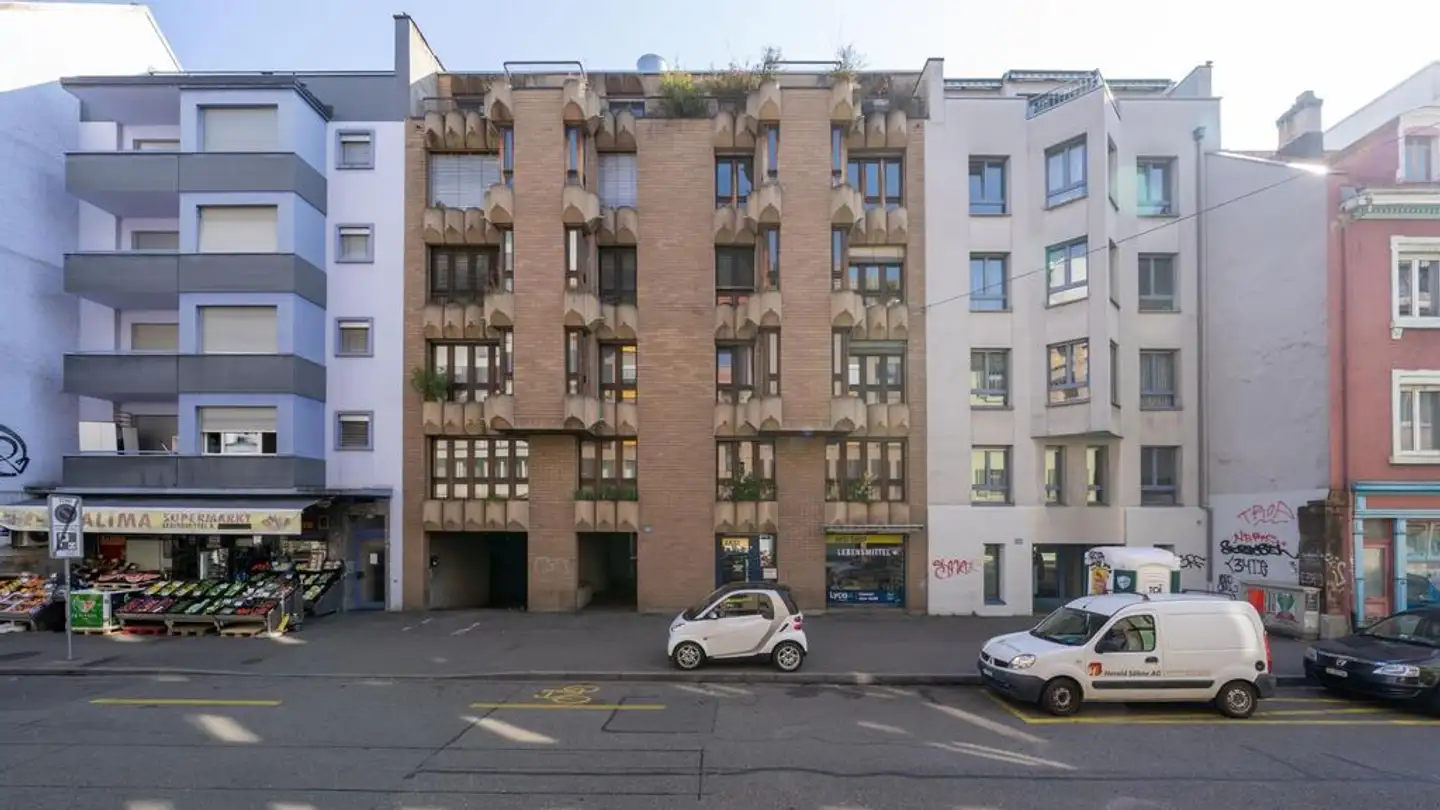 Place de parking souterraine à louer - Hammerstrasse 132, 4057 Basel