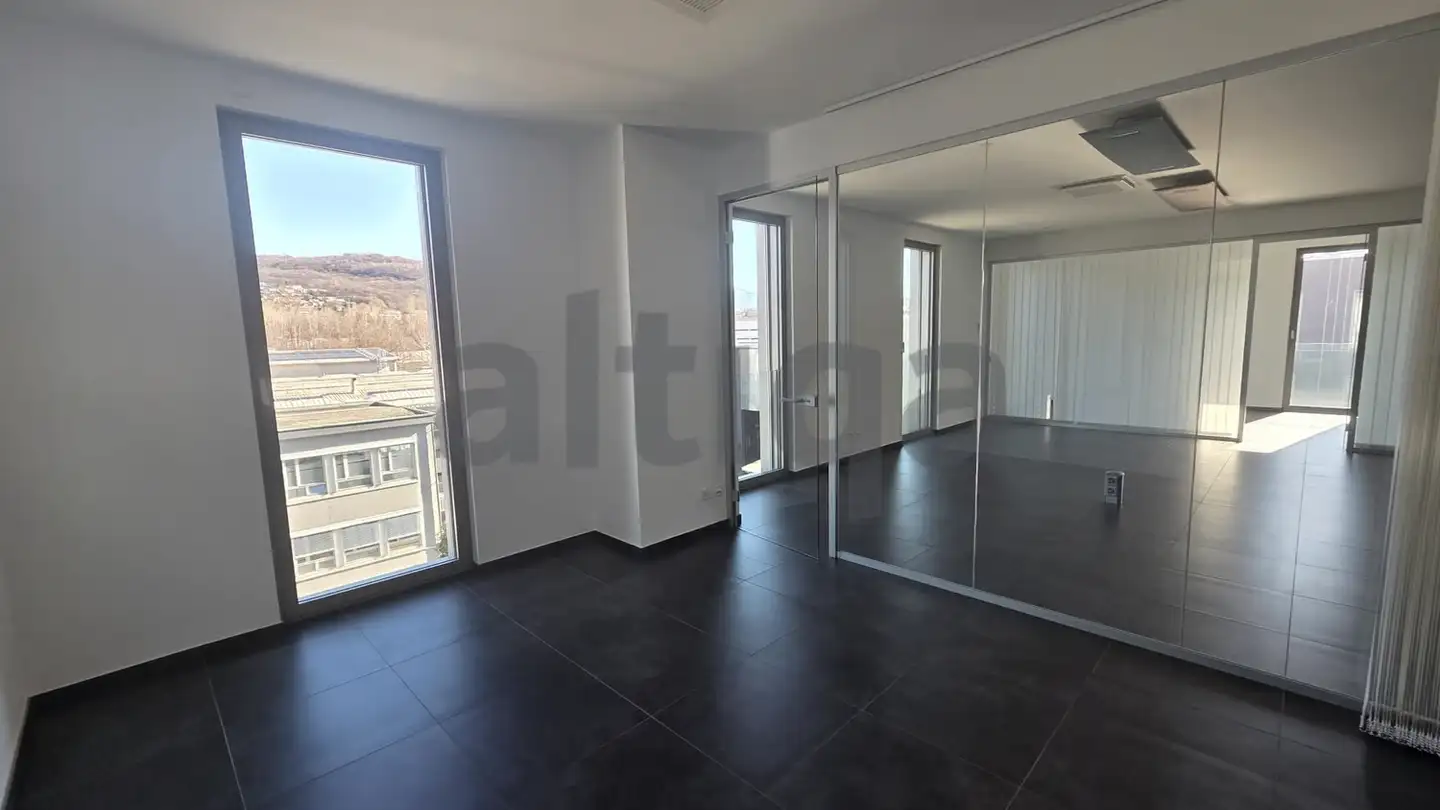 Spazio ufficio in affitto - Via Cantonale 38, 6928 Manno - Foto 4