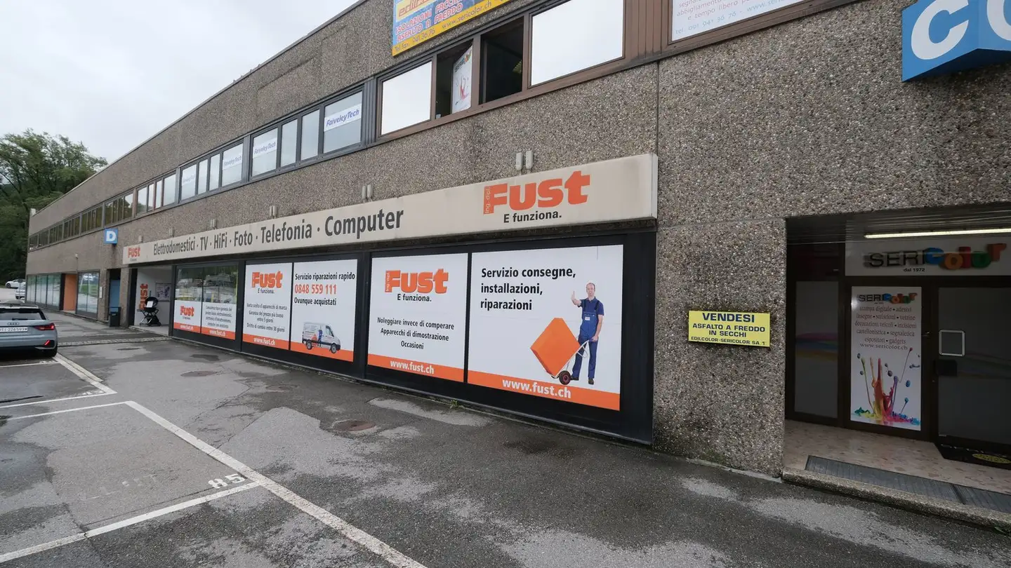 Grande magazzino in vendita - 6952 Canobbio - Photo 4