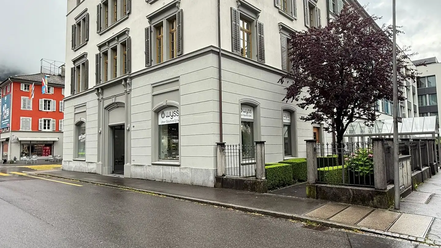 Commercial for rent - Rathausplatz 9, 8750 Glarus - Photo 2