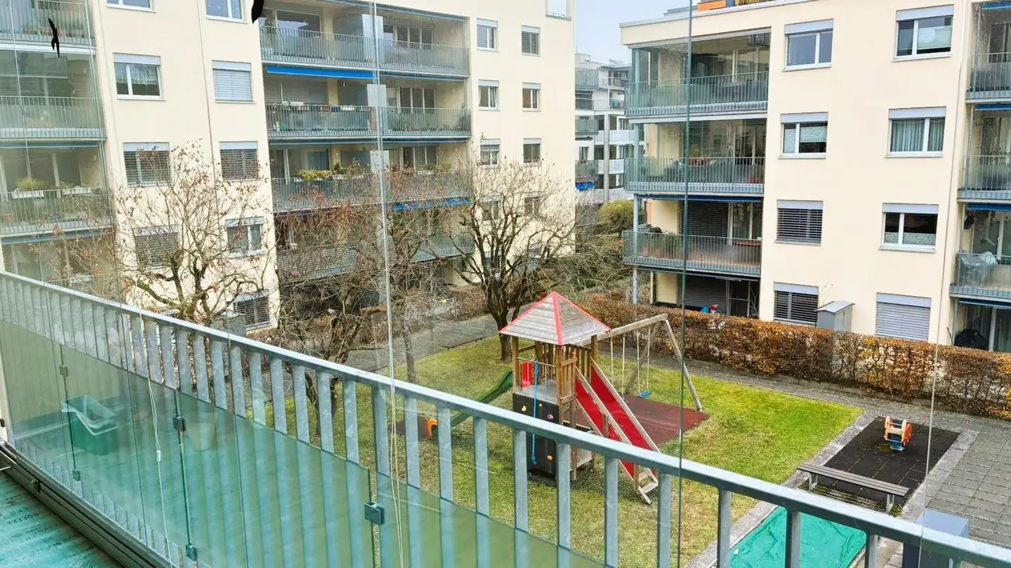 Wohnung mieten - Industriestrasse, 8610 Uster