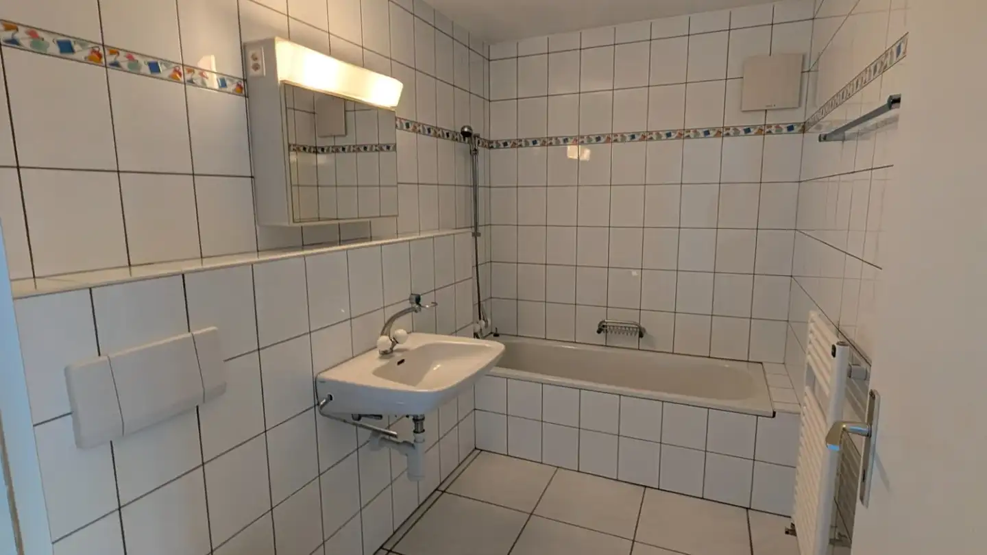 Appartement à louer - 2105 Travers - Photo 2