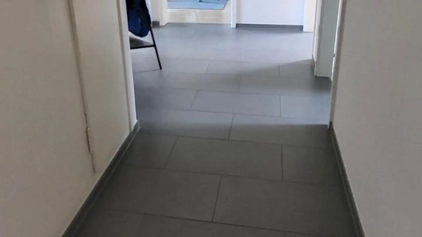 Single room for rent - Chemin Emile-Ganguillet / Emile-Ganguillet-Weg, 2503 Biel/Bienne - Photo 3