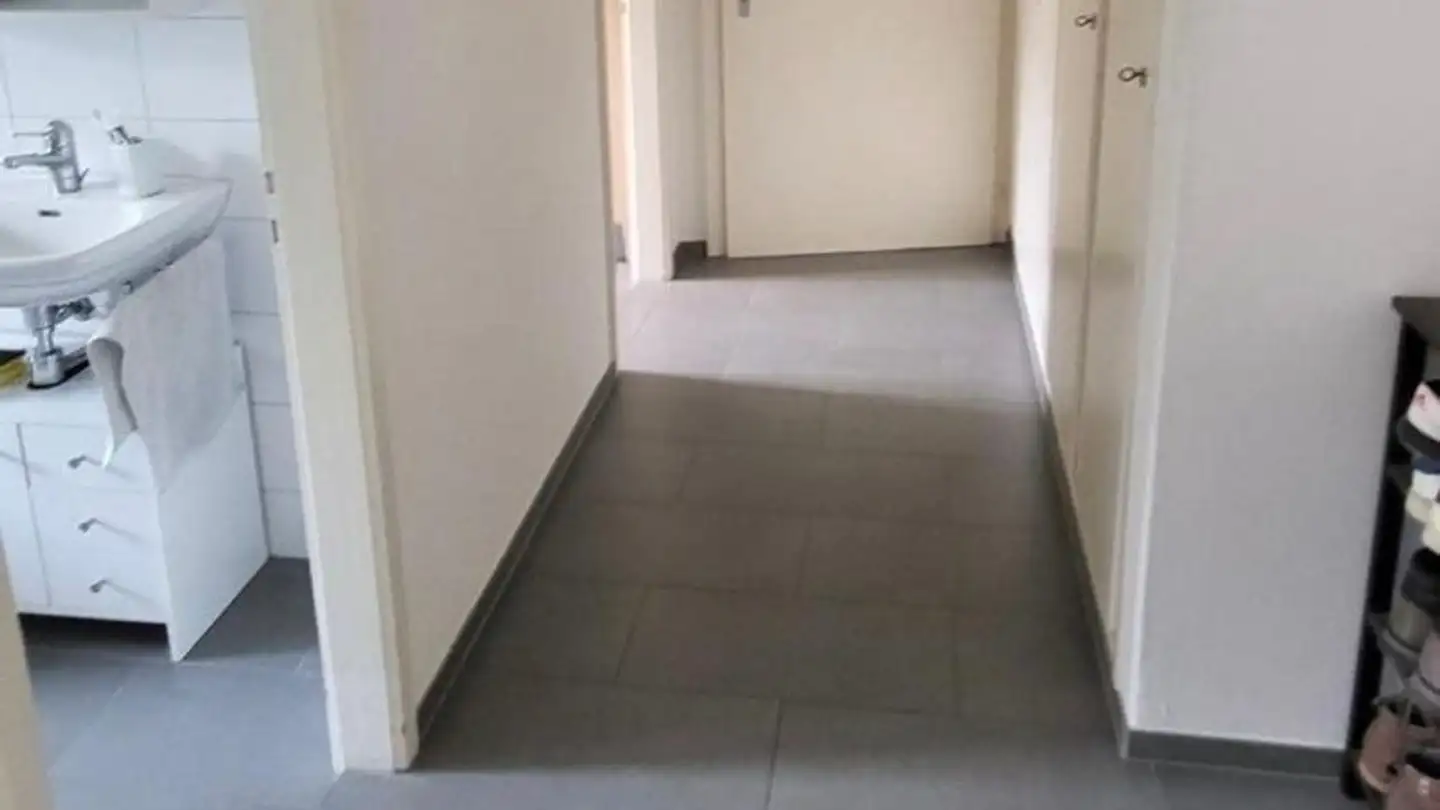 Single room for rent - Chemin Emile-Ganguillet / Emile-Ganguillet-Weg, 2503 Biel/Bienne - Photo 2