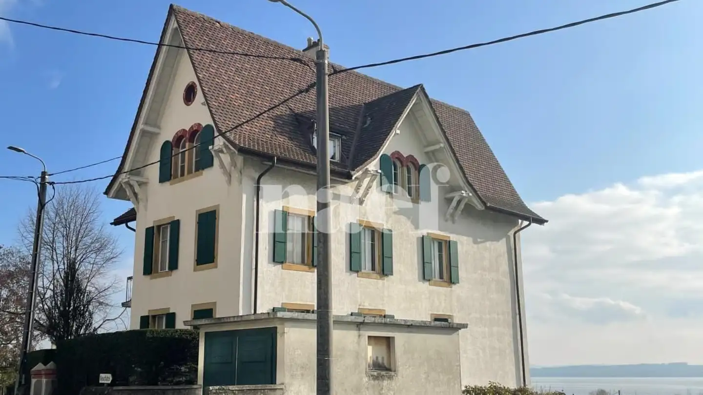 Garage individuel à louer - Rue De La Maigroge 13, 2072 St-Blaise