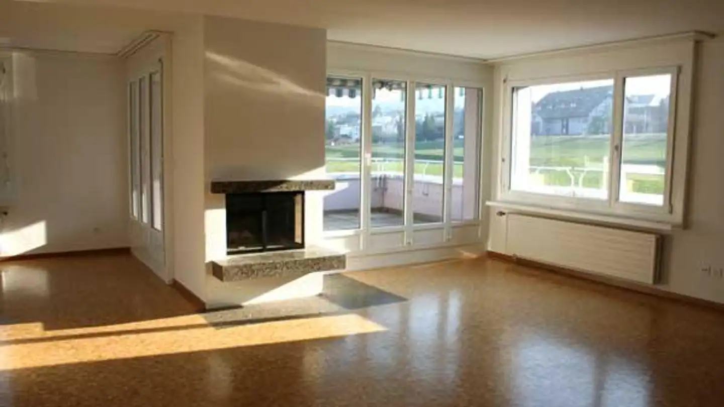 Apartment for rent - Twäracherstrasse 5, 8118 Pfaffhausen - Photo 2