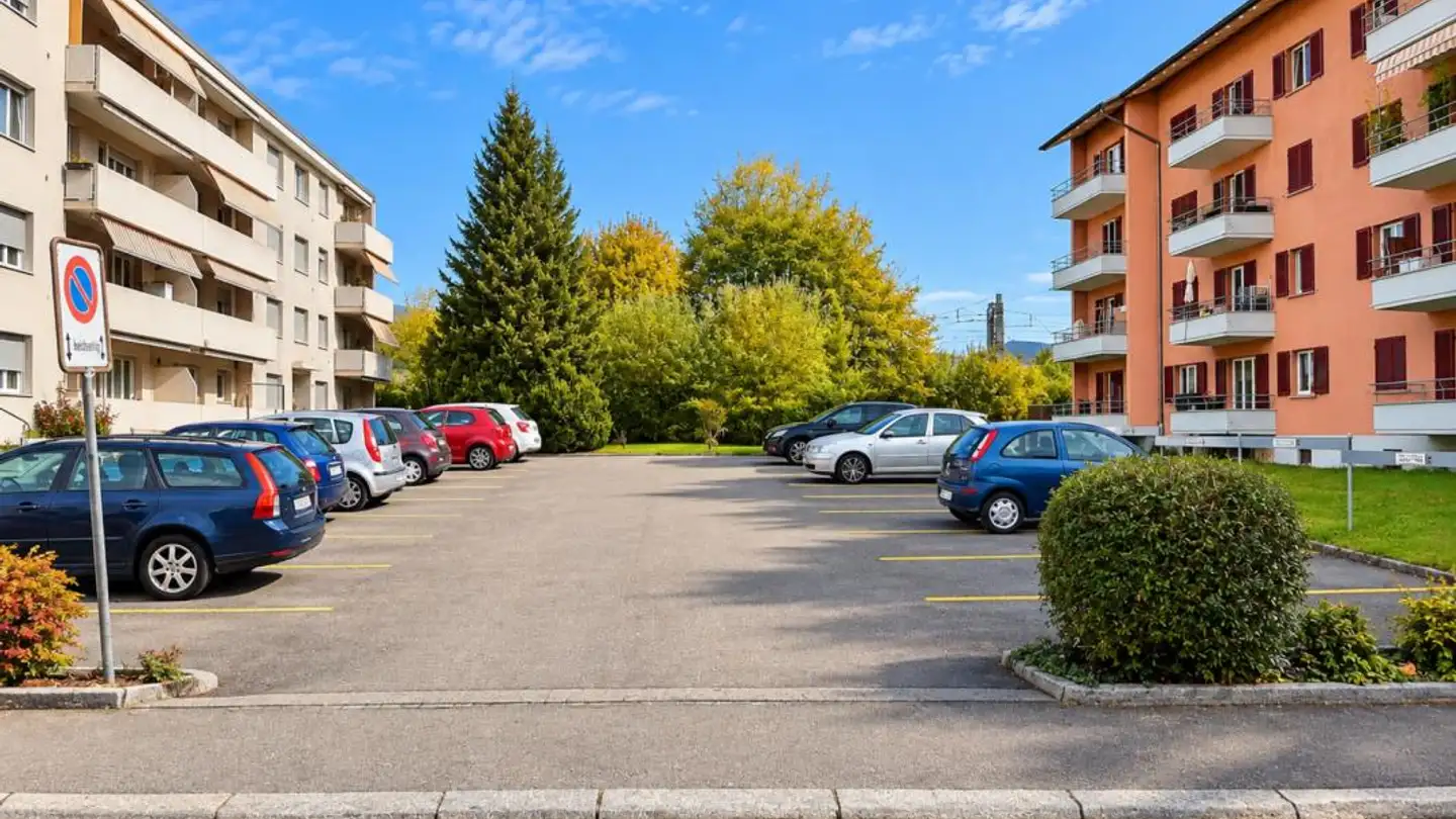 Place de parking extérieure à louer - Wolfacker 9, 4657 Dulliken - Photo 2