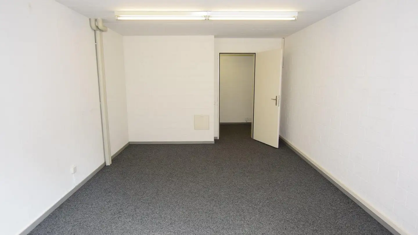 Workshop for rent - St. Alban-Ring 248, 4052 Basel - Photo 3