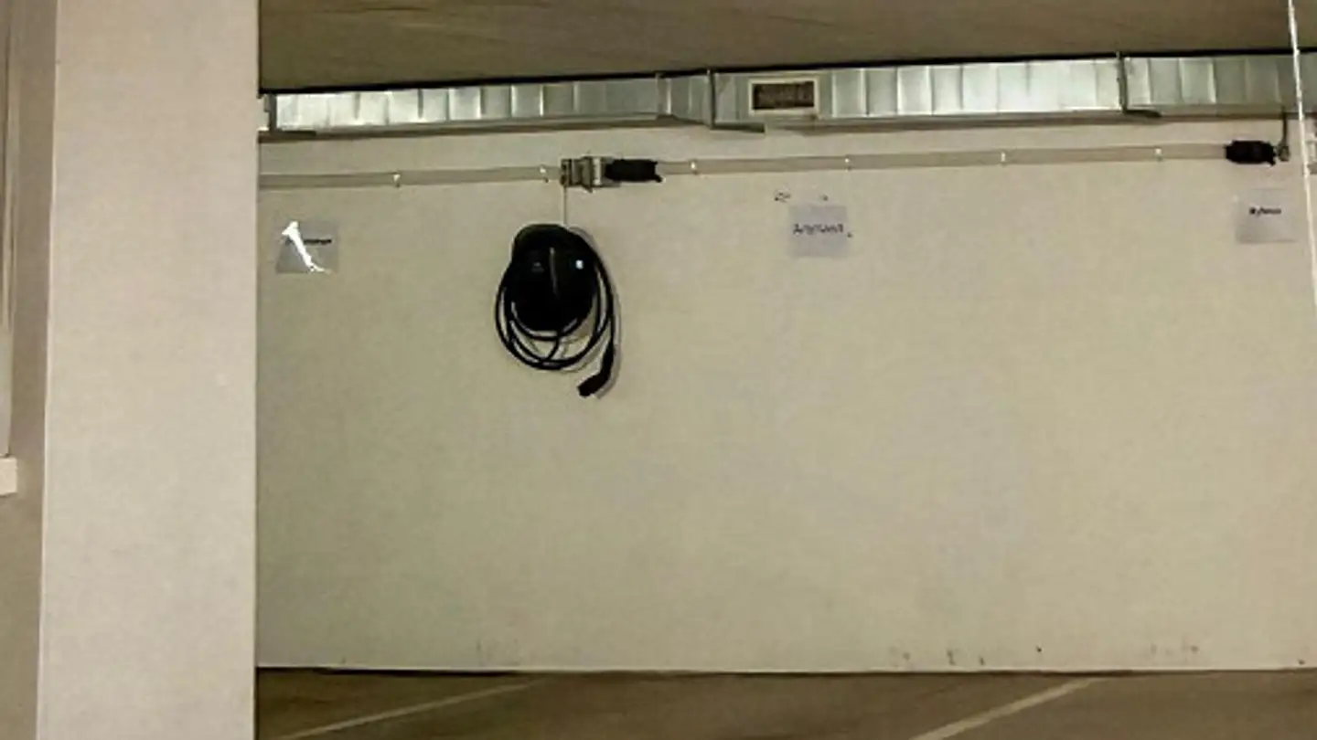 Underground parking space for rent - Horlaubenstrasse 2b, 7260 Davos Dorf