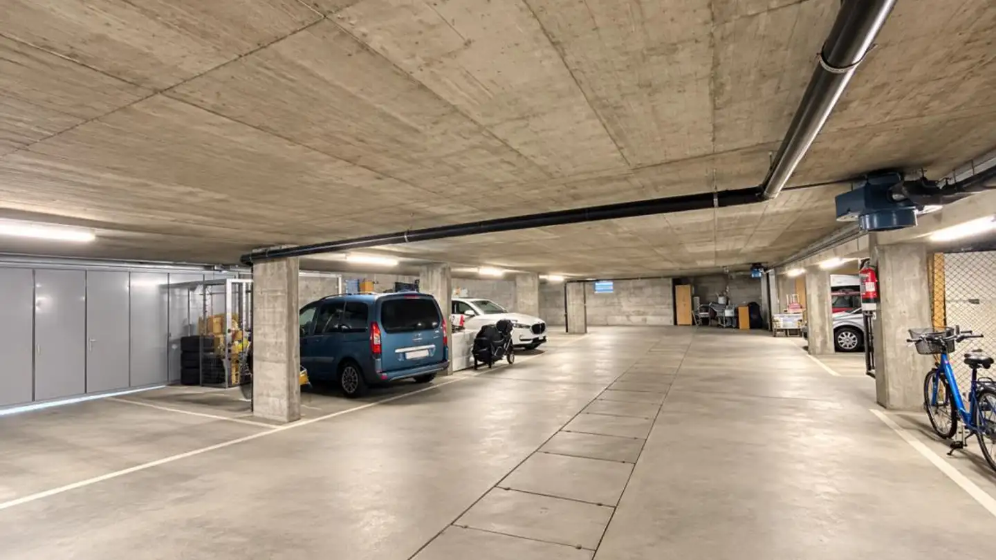 Place de parking souterraine à louer - Langenthalstrasse 92, 4912 Aarwangen