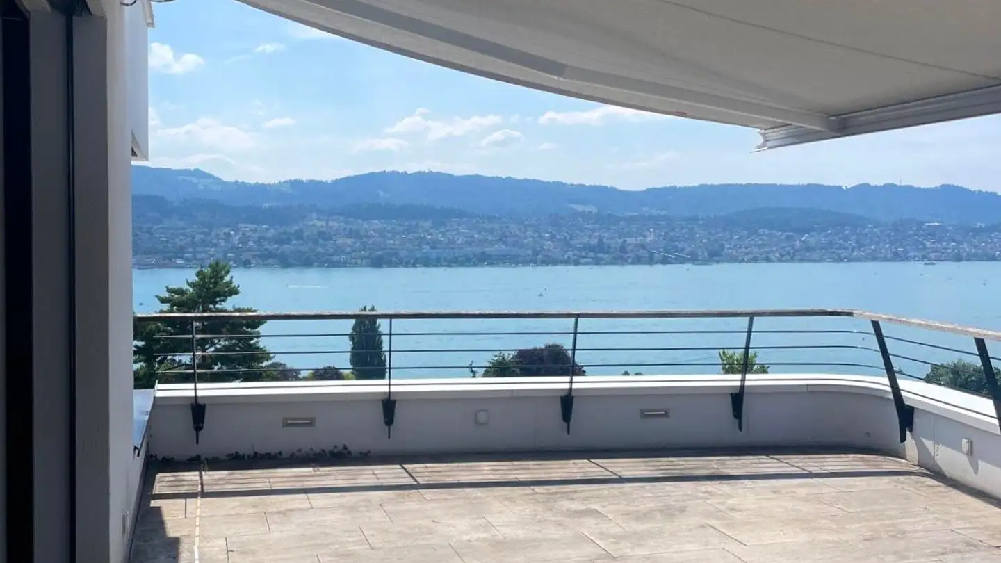 Stepped apartment for rent - 8703 Erlenbach ZH