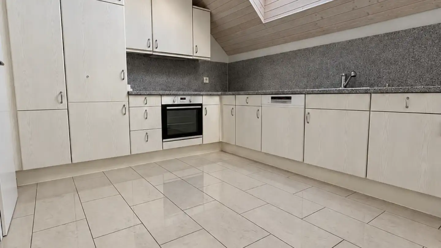 Attic flat for rent - Birkenstrasse 21, 4227 Büsserach - Photo 4