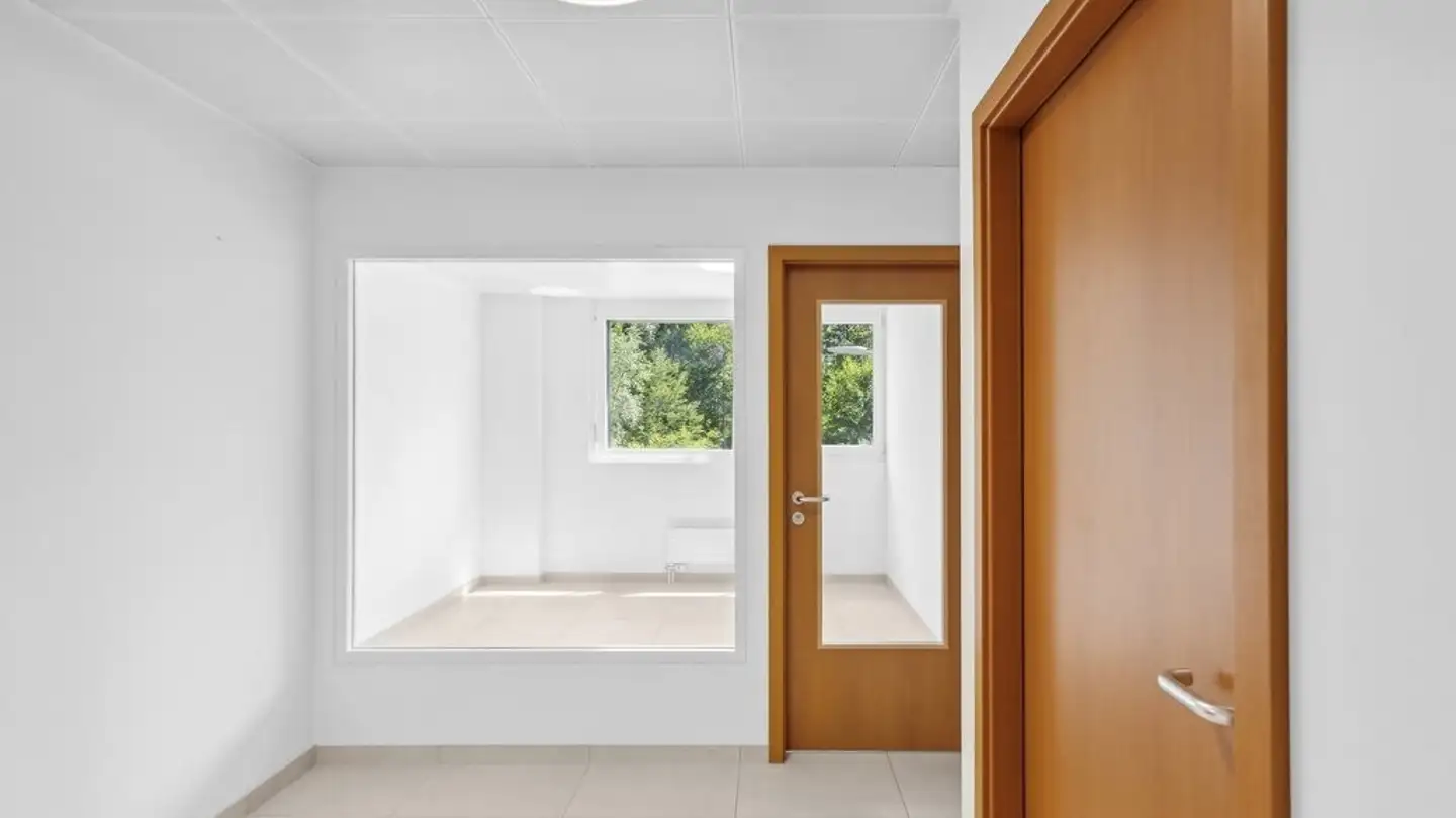 Bureau à louer - Route Du Simplon 21, 1845 Noville