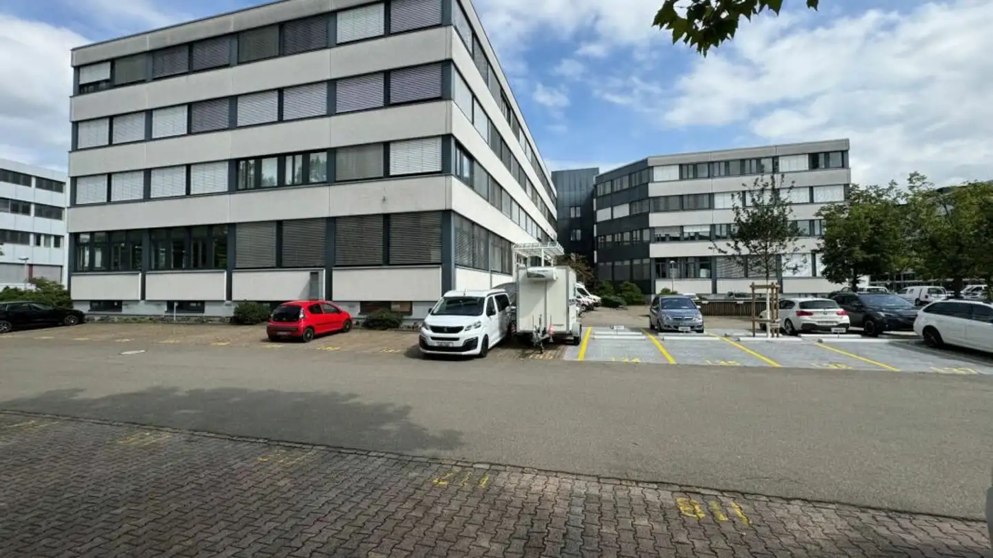 Commerciale in affitto - Hinterbergstrasse 28, 6312 Steinhausen - Foto 2