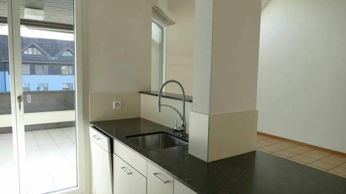 Attique à louer - Breitgartenstrasse 14, 4226 Breitenbach - Photo 2