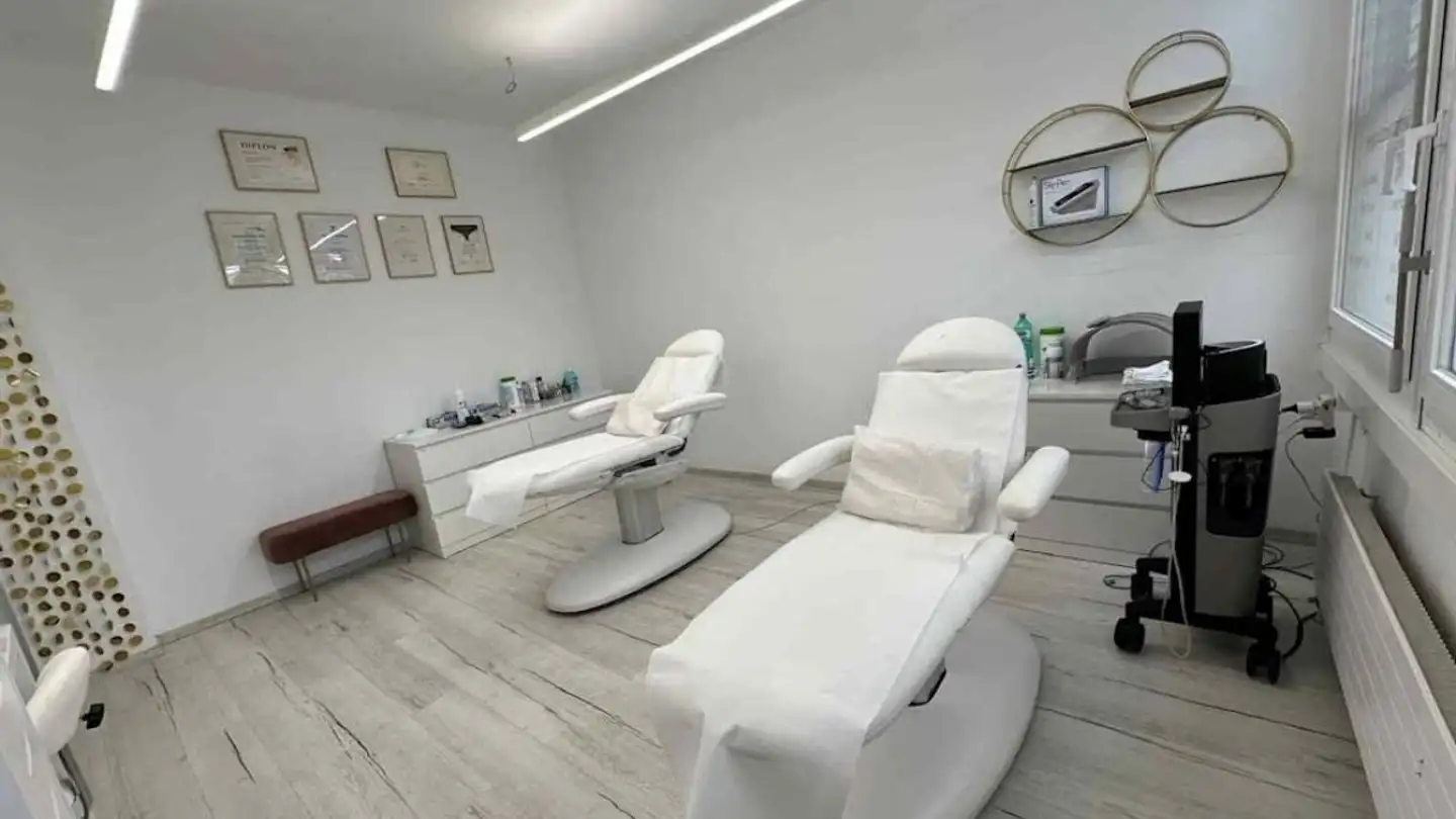 Commercial for rent - Strehlgasse 3, 8600 Dübendorf
