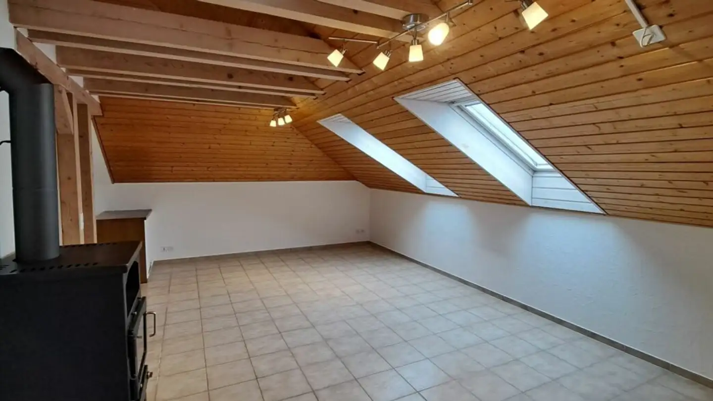 Attic flat for rent - Les Chéseaux 15, 2607 Cortébert - Photo 3