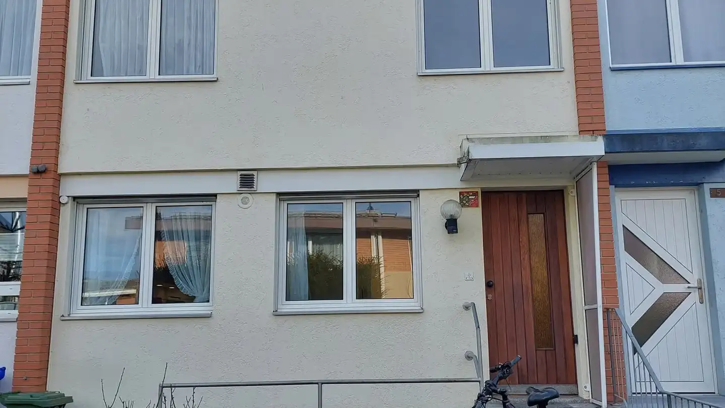 Maison en terrasse à louer - Wilmattstrasse 7, 4106 Therwil - Photo 2