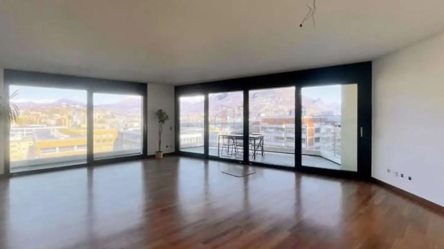 Wohnung mieten - Via Franco Zorzi, 6900 Paradiso - Foto 2