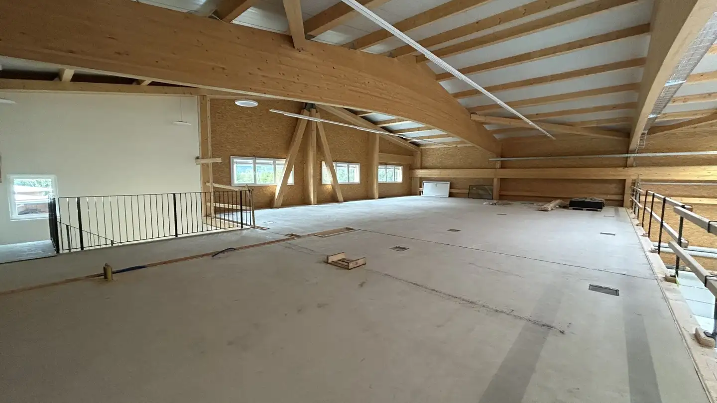 Office space for rent - Allmendstrasse, 6454 Flüelen