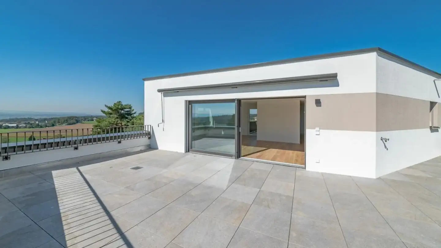 Attique à louer - Altwingertstrasse 17, 8426 Lufingen - Photo 2