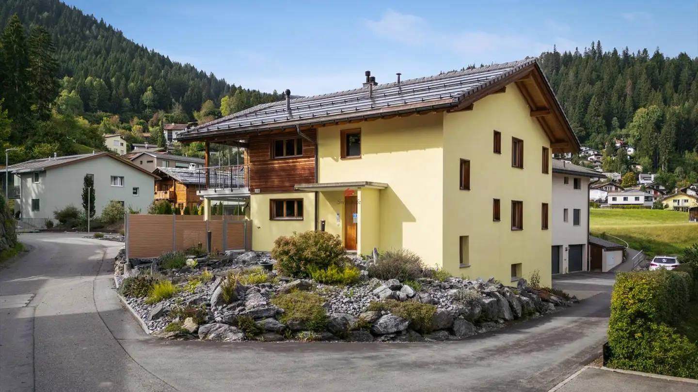 Casa singola in vendita - Via Mutta 9, 7031 Laax GR