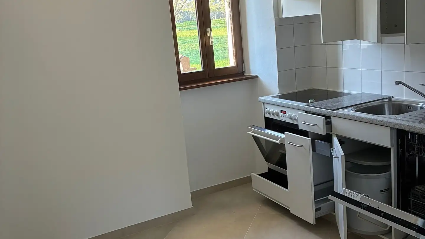 Single house for rent - Cantón Sótt 17a, 6864 Arzo - Photo 2