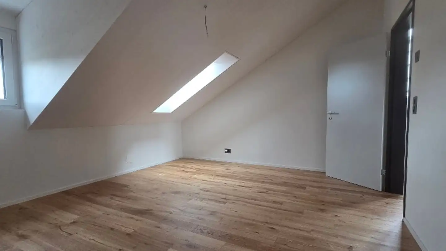 Dachgeschosswohnung mieten - Pfaffenwiesenstrasse 57, 8404 Winterthur - Foto 3