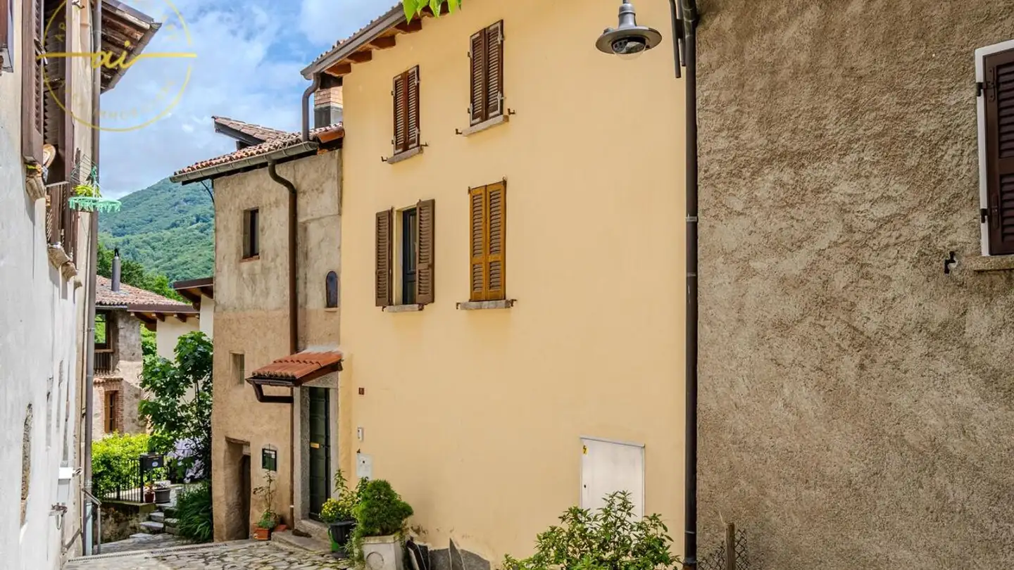 Single house for sale - 6955 Oggio