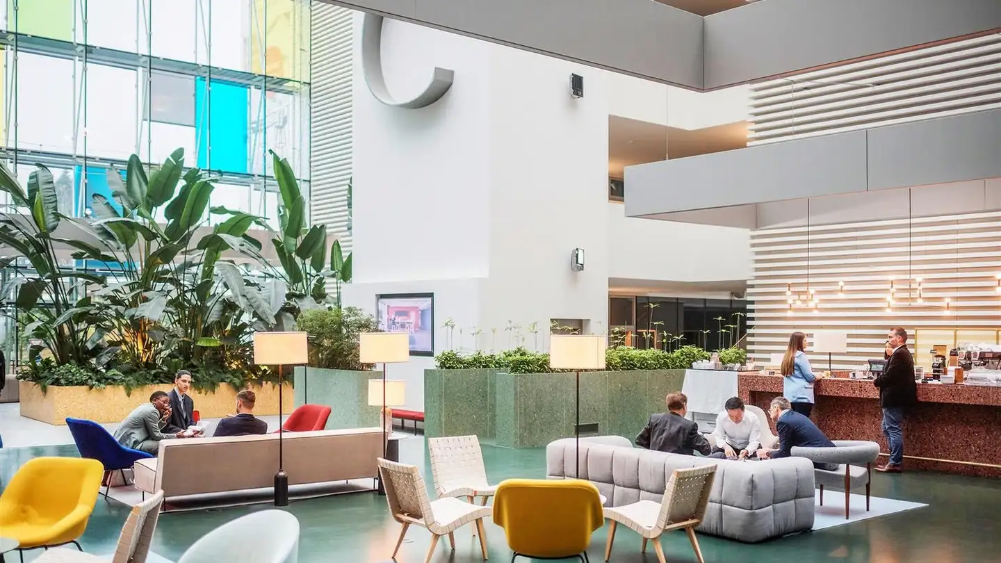 Office space for rent - Thurgauerstrasse 80, 8050 Zürich
